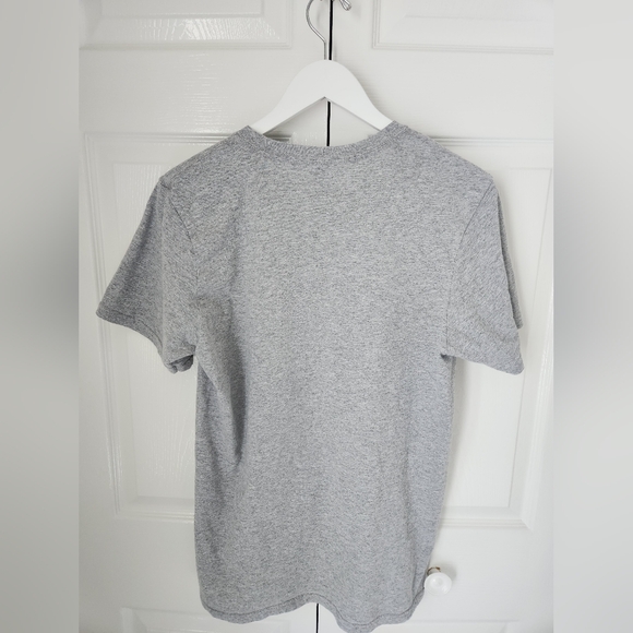 EASILY DISTRACTED BY DOGS T-Shirt Heather Gray Floral Dog Unisex EUC - Picture 4 of 16